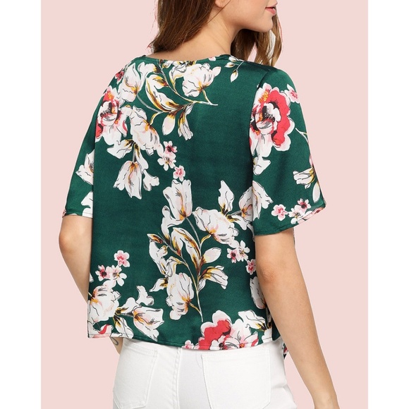 Green floral button up front tie top - Picture 3 of 4